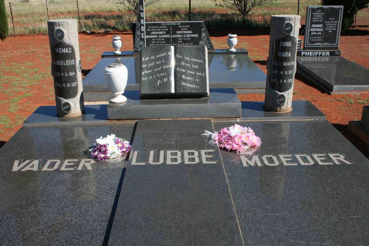 LUBBE Thomas Arnoldus  1914-1972  &amp;  Anna Mara VAN NIEKERK 1917-1990