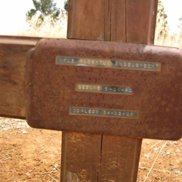 E - Surnames :: Vanne - E