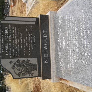NIEUWOUDT Daniel Jacobus 1921-1959 &amp; Hester Magdalena  NIENABER 1921-2000