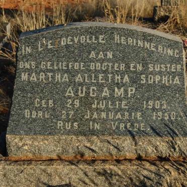 A - Surnames :: Vanne - A