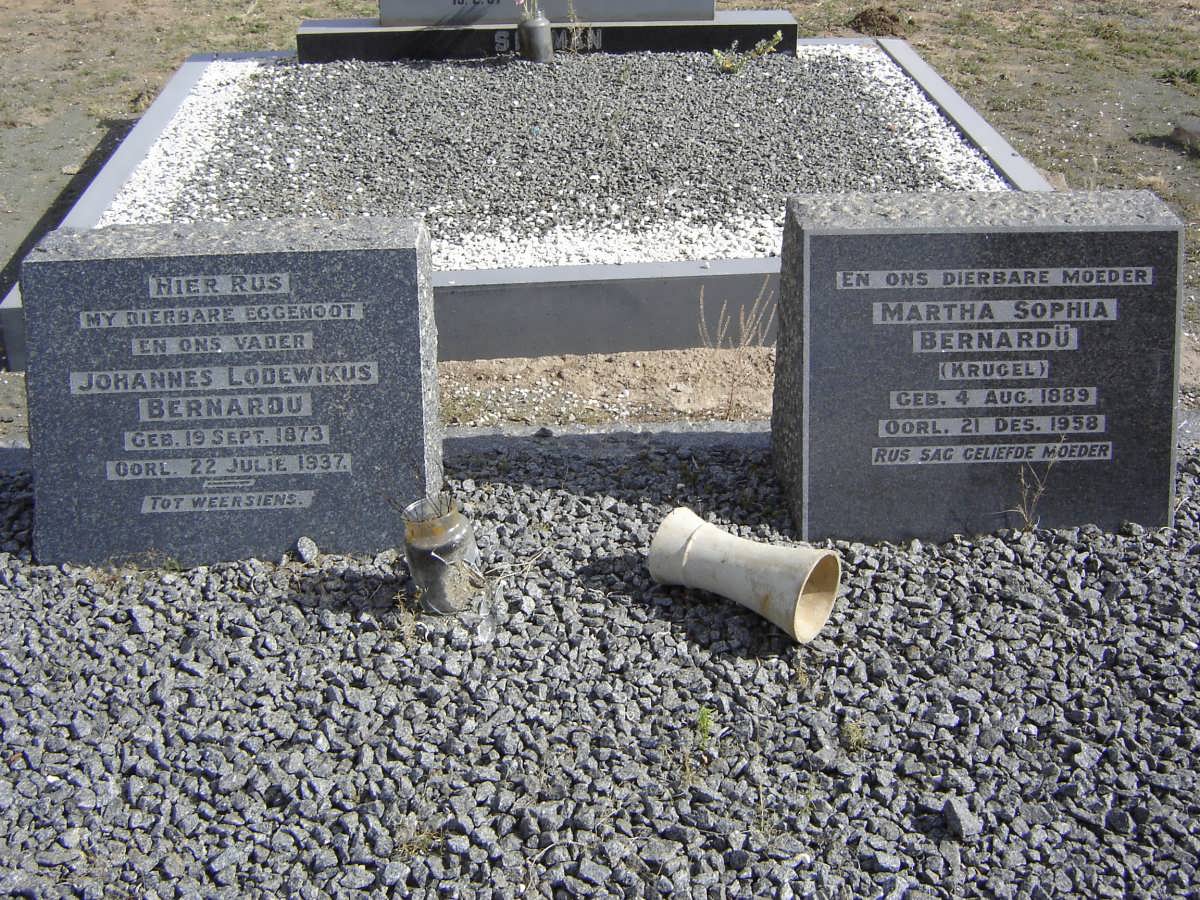 BERNARDÜ Johannes Lodewikus 1873-1937 &amp; Martha Sophia KRUGEL 1889-1958