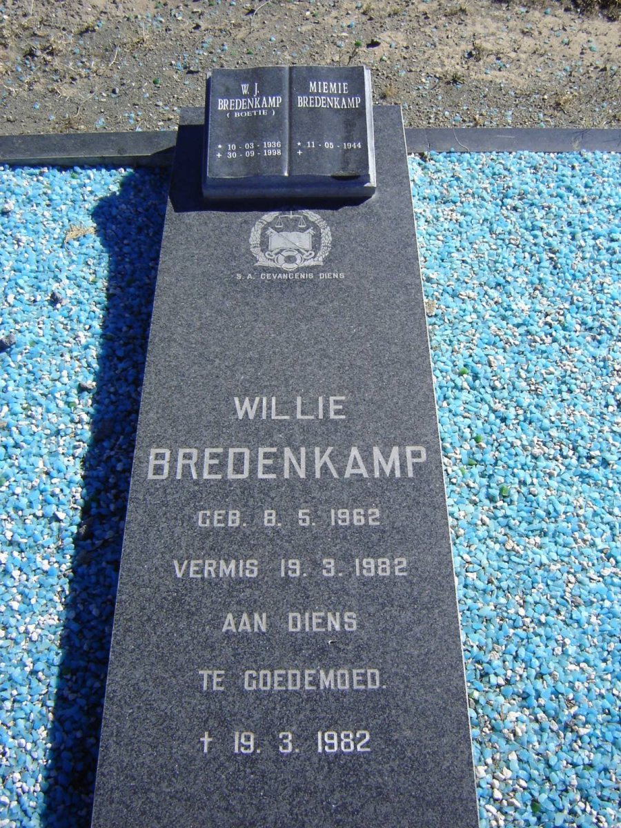 BREDENKAMP W.J. 1936-1998 &amp; Miemie 1944- :: BREDENKAMP Willie 1962-1982