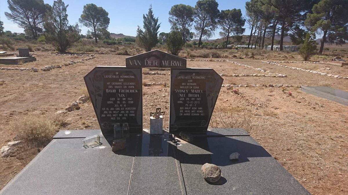 MERWE David Frederick, van der 1921-1998 &amp; Sydney Mabel BOTHA 1921-2015