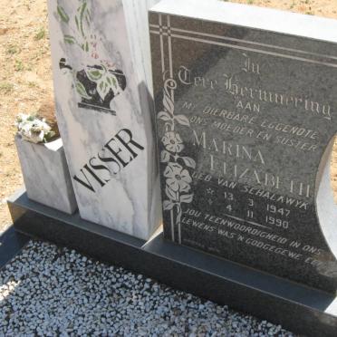 V - Vanne :: Surnames - V