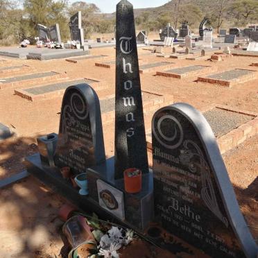 THOMAS James 1914-1986 &amp; Bettie 1921-2017