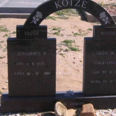KOTZE Johannes B. 1916-1994 &amp; Gesie M.M. ENGELBRECHT 1924-1986