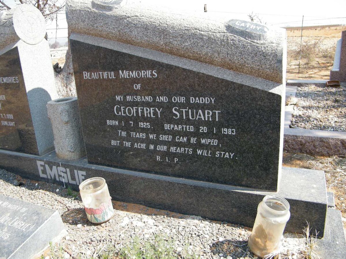 EMSLIE Geoffrey Stuart 1925-1983 &amp; Theresa Mary 1930-1998 :: LLOYD Catherine nee EMSLIE 1951-2005