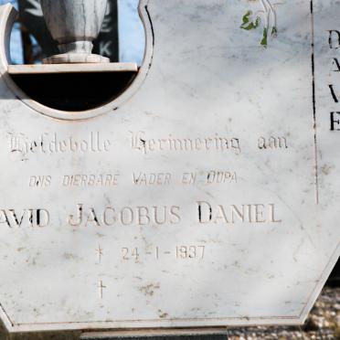 KRIEL David Jacobus Daniel 1937- &amp; Catharina Magdalena Elizabeth Magrieta VAN ZYL 1938-1991