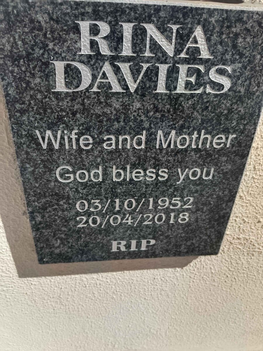 DAVIES Rina 1952-2018