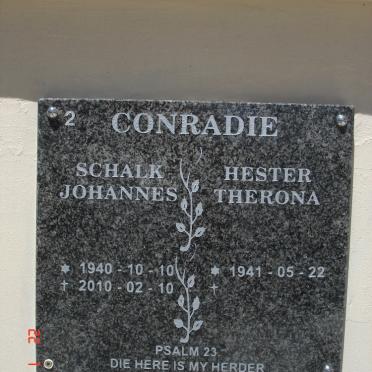 CONRADIE Schalk Johannes 1940-2010 &amp; Hester Therona 1941-