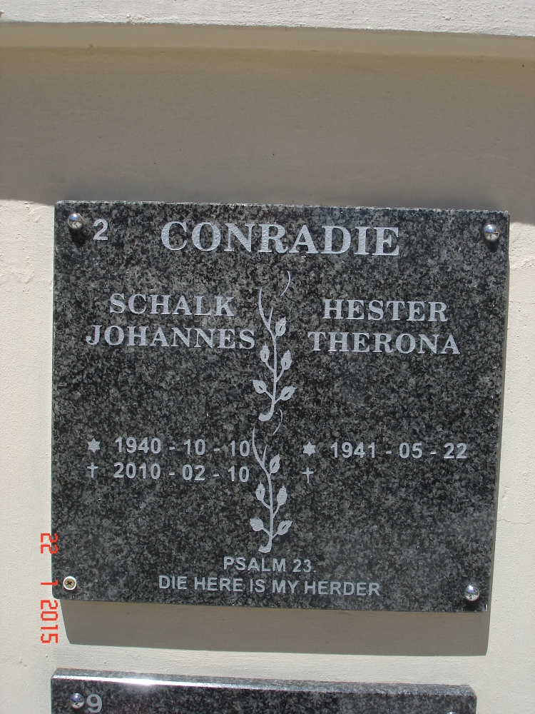 CONRADIE Schalk Johannes 1940-2010 &amp; Hester Therona 1941-