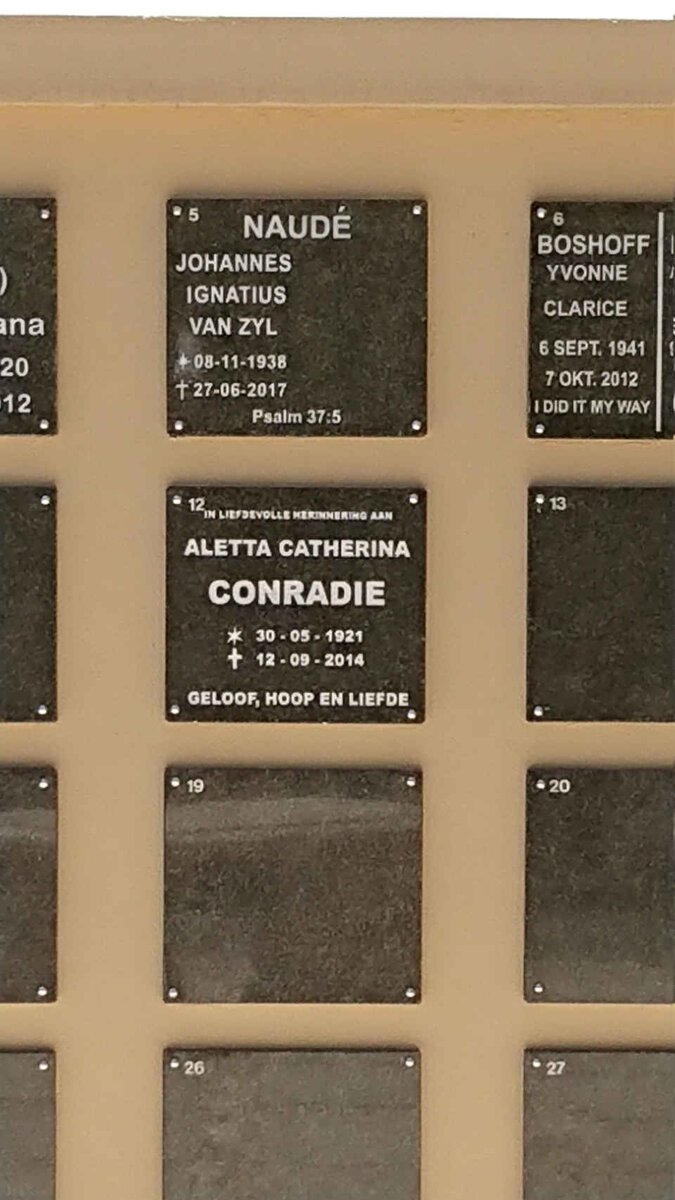 NAUDÉ Johannes Ignatius van Zyl 1938-2017 :: CONRADIE Aletta Catherina 1921-2014