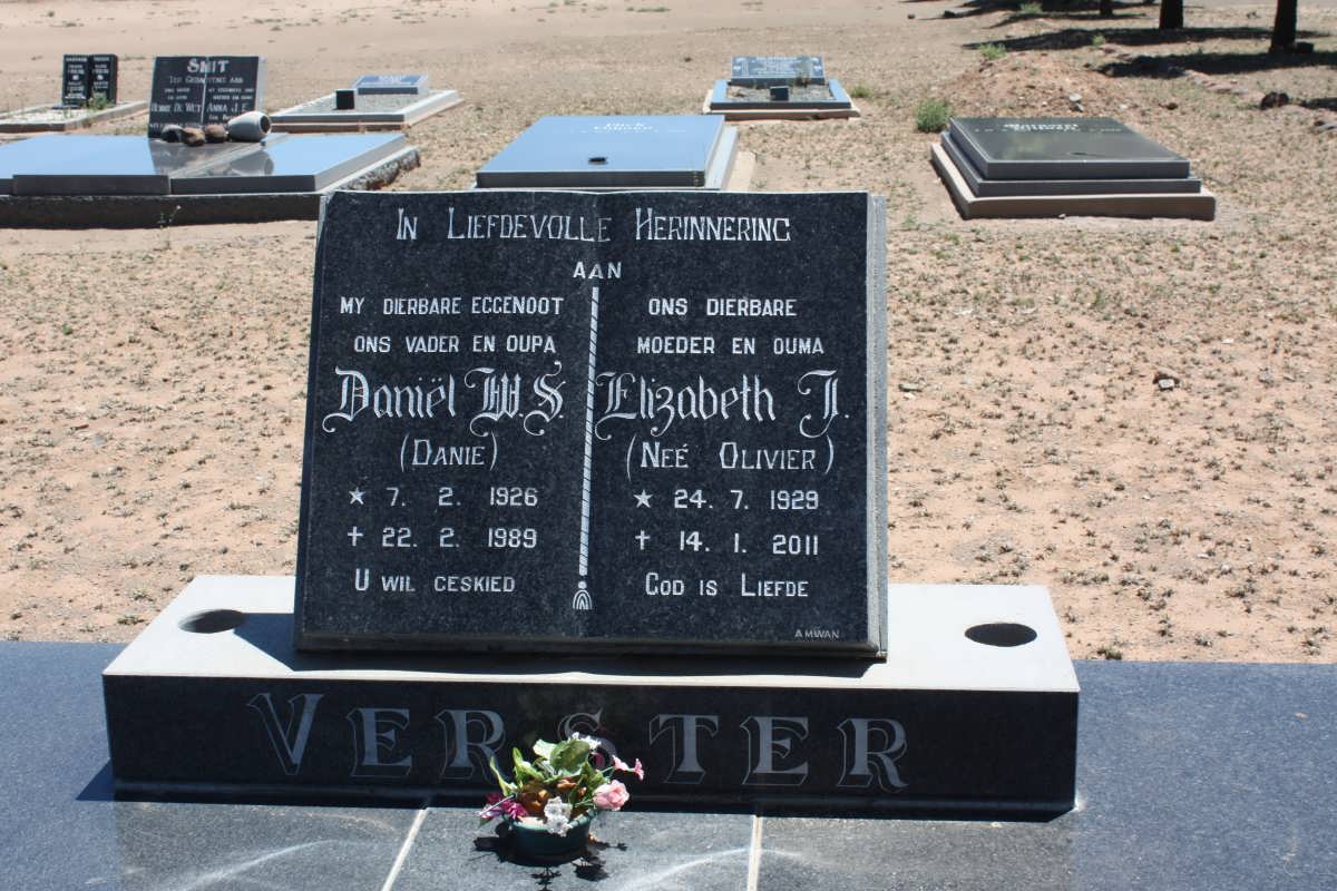 VERSTER Daniel W.S. 1926-1989 &amp; Elizabeth J. OLIVIER 1929-2011