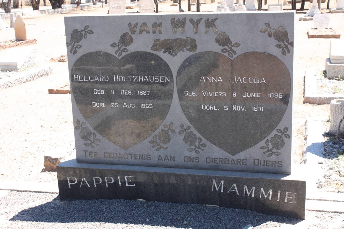 WYK Helgard Holtzhausen, van 1887-1969 &amp; Anna Jacoba VIVIERS 1895-1971