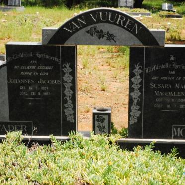 VUUREN Johannes Jacobus, van 1897-1967 &amp; Susara Maria Magdalena 1904-1973