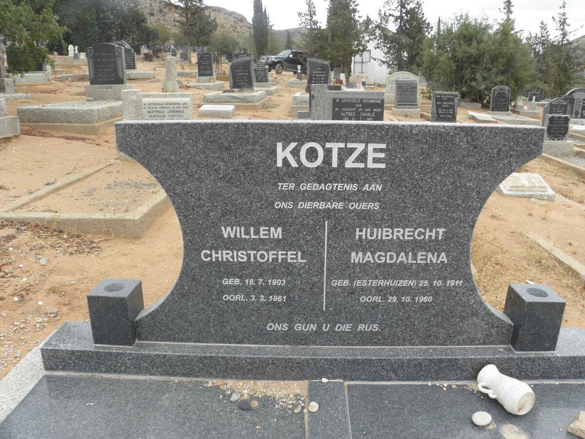 KOTZE Willem Christoffel 1903-1961 &amp; Huibrecht Magdalena ESTERHUIZEN 1911-1960