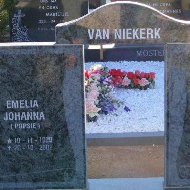 NIEKERK Dirk Johannes, van 1919-2001 &amp; Emelia Johanna 1920-2002