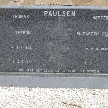 PAULSEN Thomas Theron 1926-1993 &amp; Hester Elizabeth Renette 1932-
