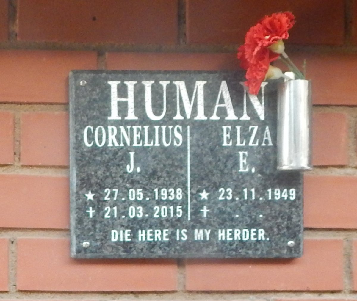 HUMAN Cornelius J. 1938-2015 &amp; Elza E. 1949-