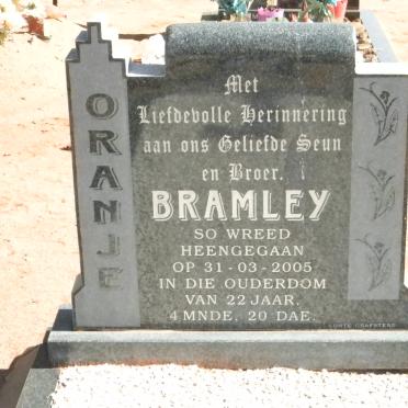 ORANJE Bramley -2005