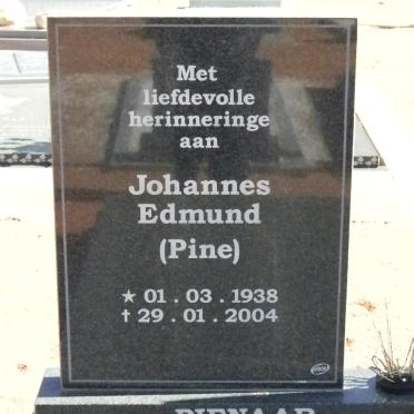 PIENAAR Johannes Edmund 1938-2004