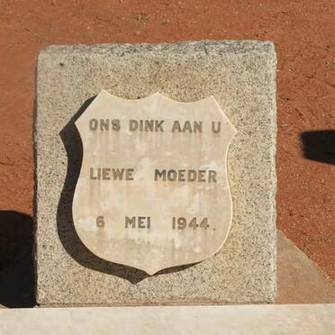 WESTHUIZEN H.J.H., van nee LIEBENBERG -1944