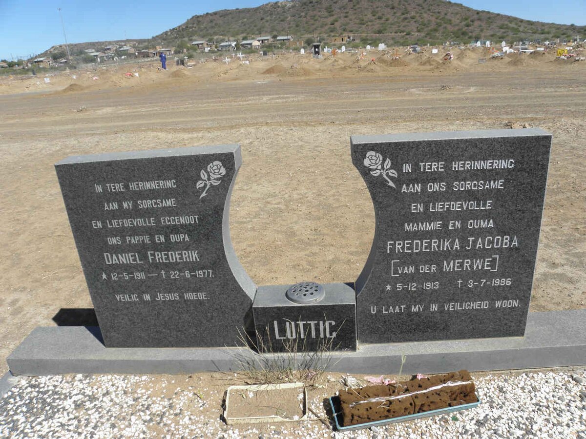 LUTTIG Daniel Frederik 1911-1977 &amp; Frederika Jacoba VAN DER MERWE 1919-1986
