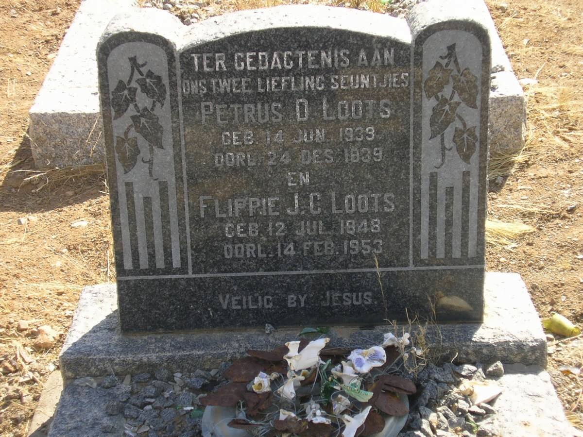 LOOTS Petrus D. 1939-1939 :: LOOTS Flippie J.C. 1948-1953