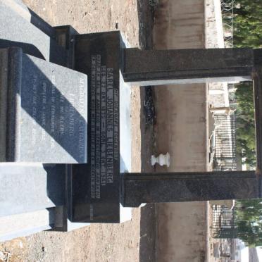 LIEBENBERG Sarel Johannes 1875-1941 &amp; Magdalena Catharina DE KLERK 1876-1952