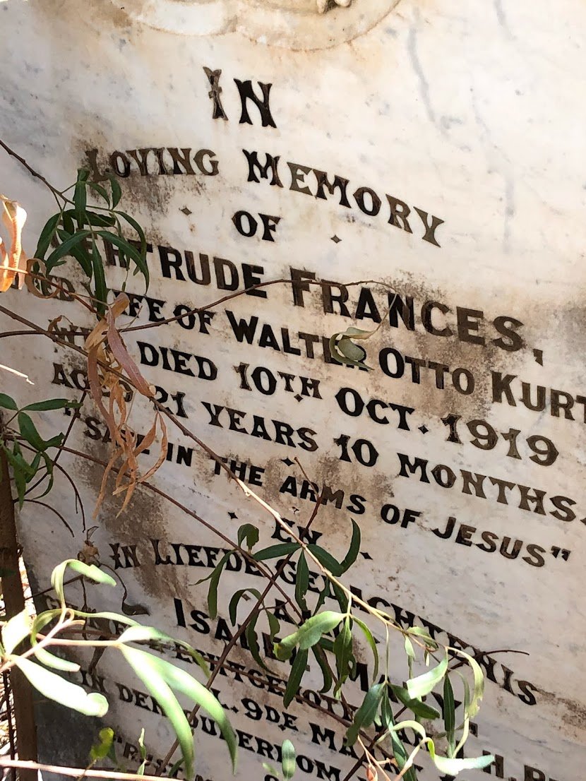 KURTEN Gertrude Frances -1919 :: PEYPER Isabel Mary -1902