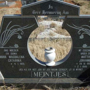 MEINTJES Matthys Johannes 1915-1985 &amp; Maria Magdalena Catarina 1925-