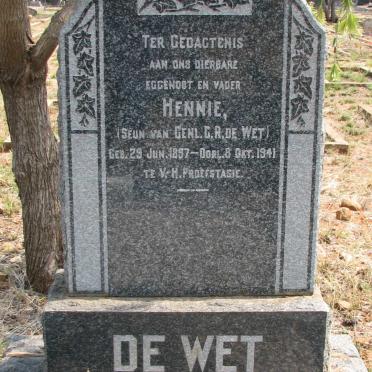 WET Hennie, de 1897-1941