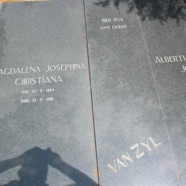 ZYL Albertus Marthinus Johannes, van 1890-1948 &amp; Magdalena Josephina Christiana 1894-1981