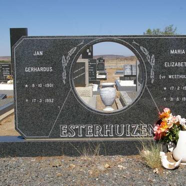 ESTERHUIZEN Jan Gerhardus 1901-1992 &amp; Maria Elizabeth V.D. WESTHUIZEN 1905-1994