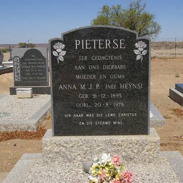 PIETERSE Anna M.J.P. nee HEΫNS 1895-1978