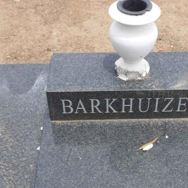 BARKHUIZEN Andries Petrus Frans 1931-2007 &amp; Susanna Helena Maria 1936-2006 