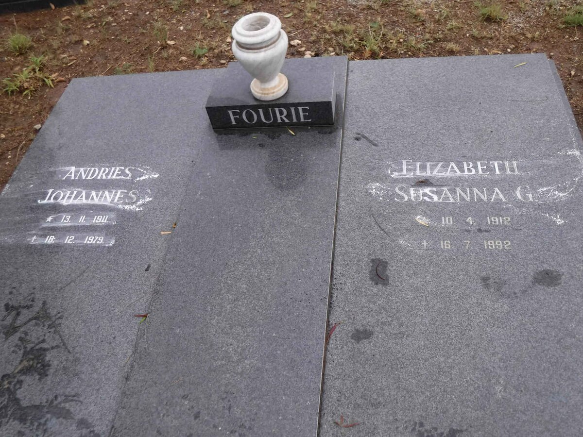 FOURIE Andries Johannes 1911-1979 &amp; Elizabeth Susanna 1912-1992