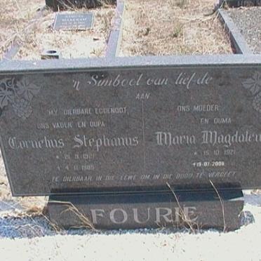 FOURIE Cornelius Stephanus 1921-1985 &amp; Maria Magdalena 1921-2008