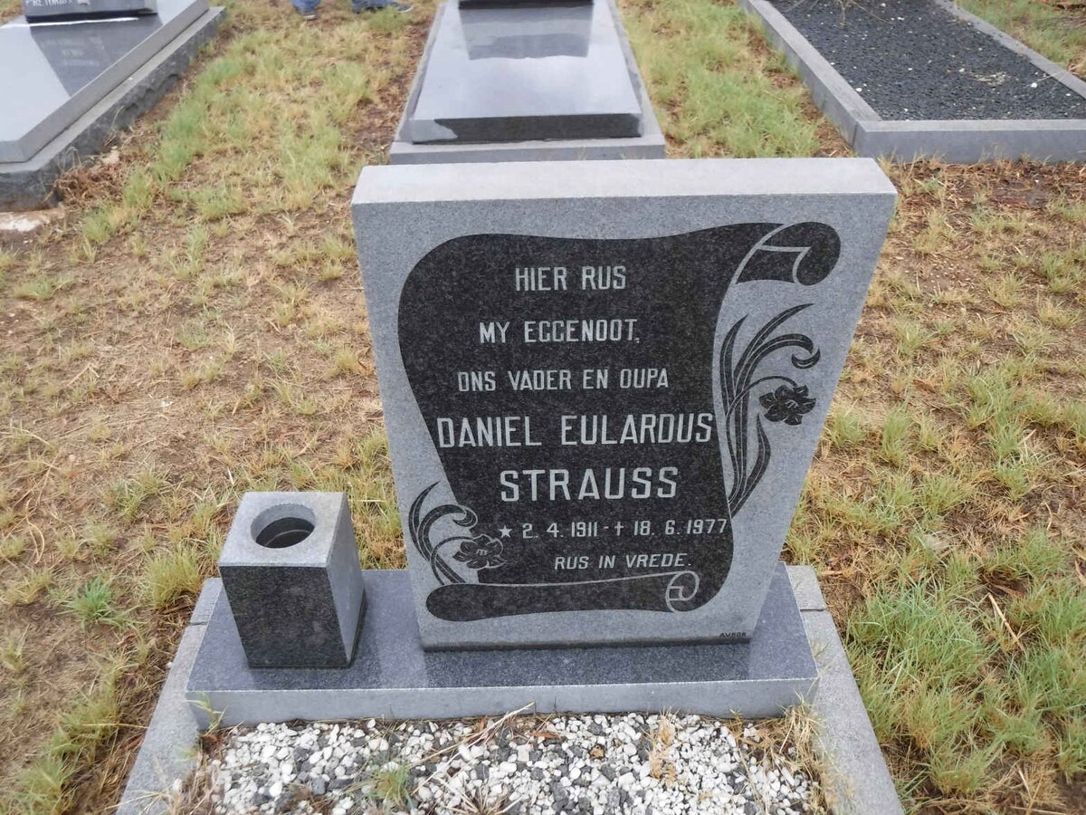 STRAUSS Daniel Eulardus 1911-1977