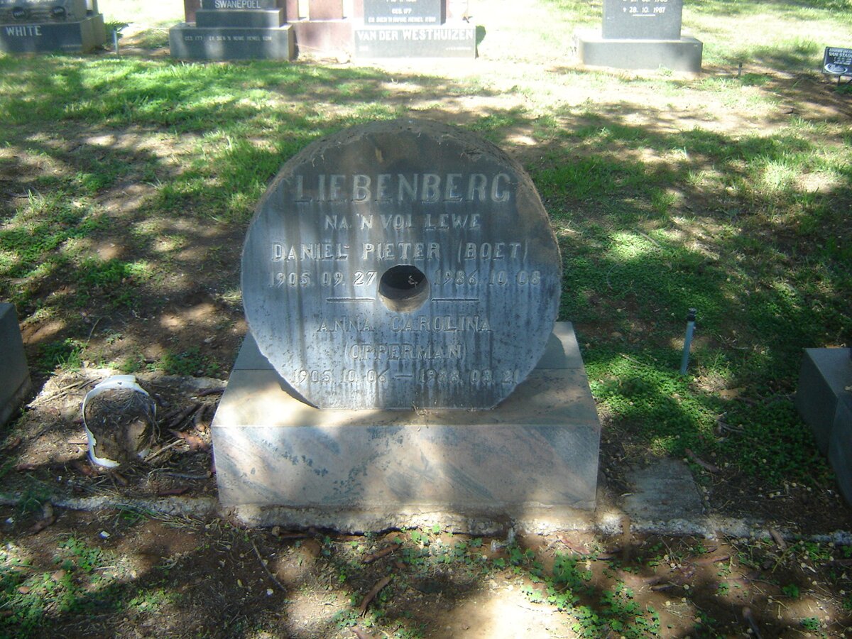 LIEBENBERG Daniel Pieter 1906-1986 &amp; Anna Carolina OPPERMAN 1905-1988