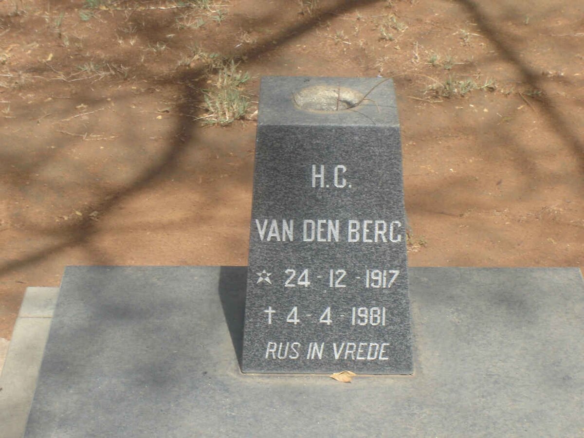 BERG H C VAN DEN