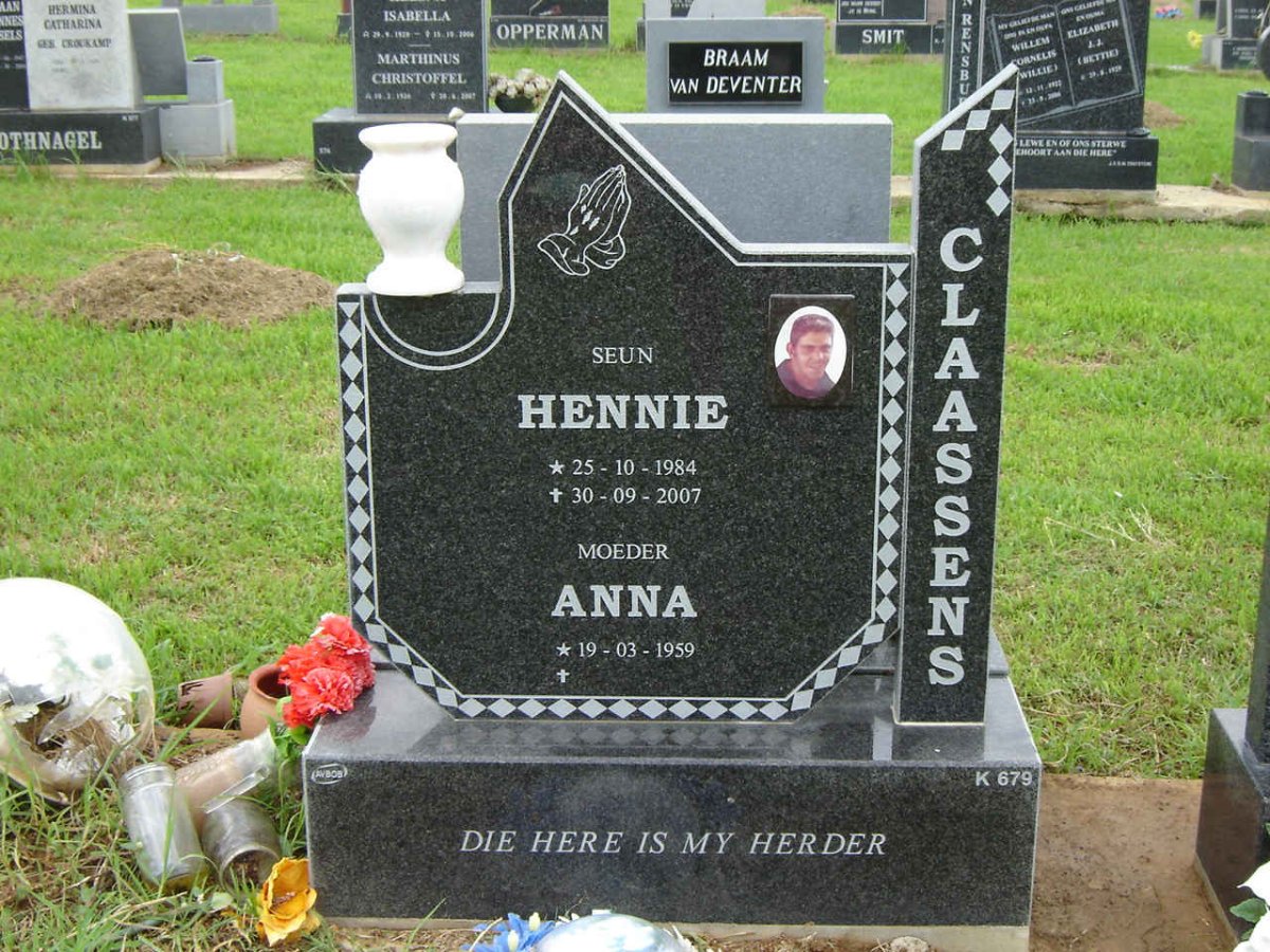 CLAASSENS Hennie 1984-2007 :: CLAASSENS Anna 1959-