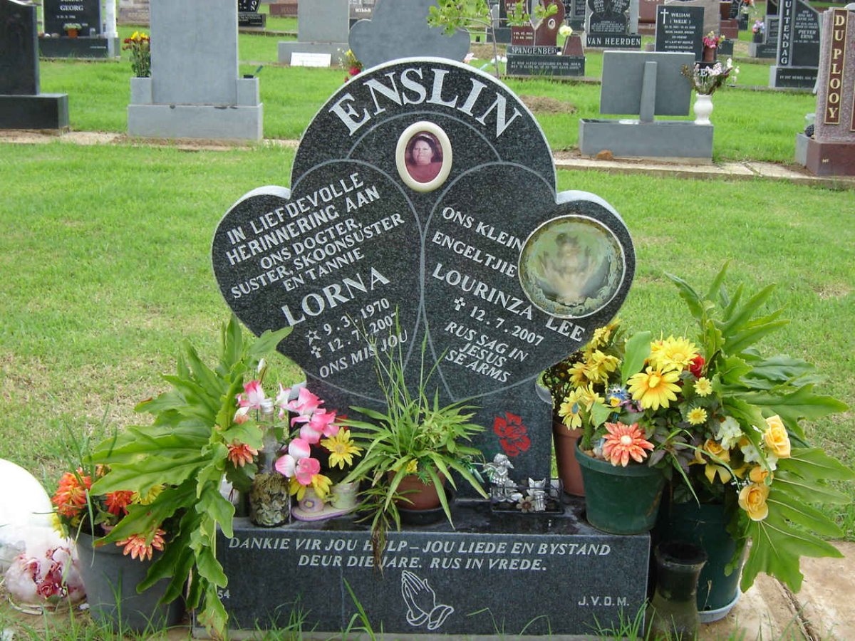 ENSLIN Lorna 1970-2007 :: ENSLIN Lourinza Lee -2007