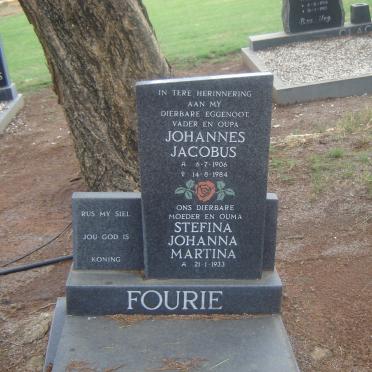 FOURIE Johannes Jacobus 1906-1984 &amp; Stefina Johanna Martina 1933-