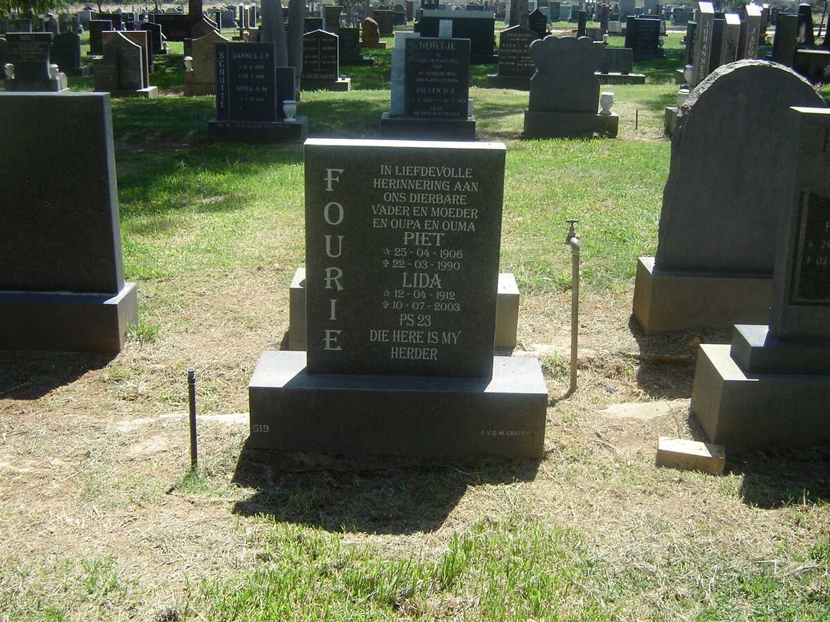 FOURIE Piet 1906-1990 &amp; Lida 1912-2003