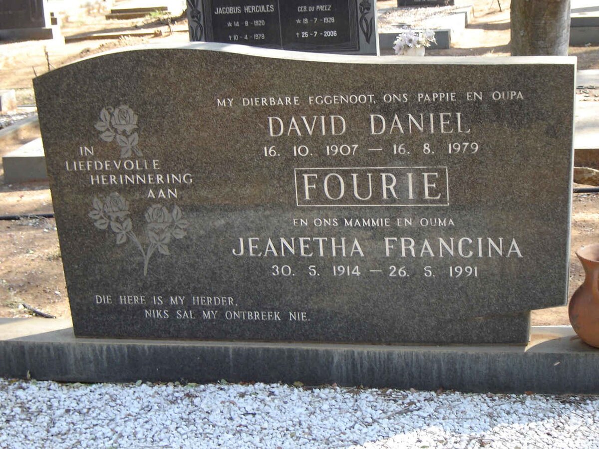 FOURIE David Daniel 1907-1979 & Jeanetha Francina 1914-1991