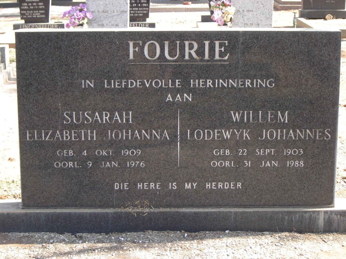 FOURIE Willem Lodewyk Johannes 1903-1988 &  Susarah Elizabeth Johanna 1909-1976