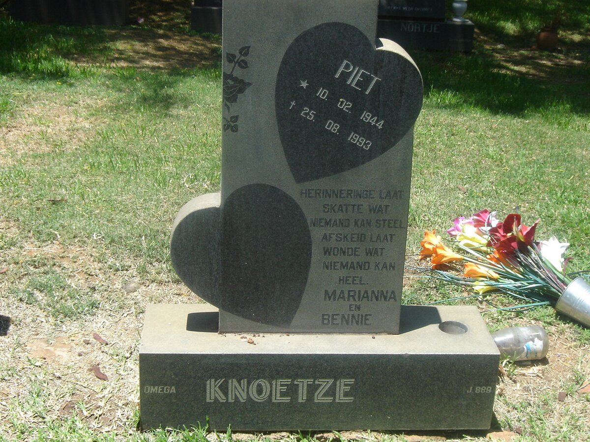 KNOETZE Piet 1944-1993