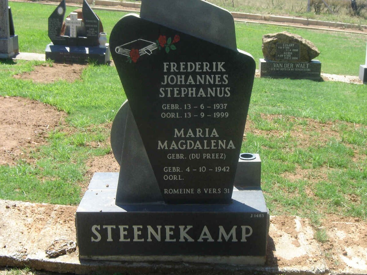 STEENEKAMP Frederick Johannes Stephanus 1937-1999 &amp; Maria Magdalena DU PREEZ 1942-