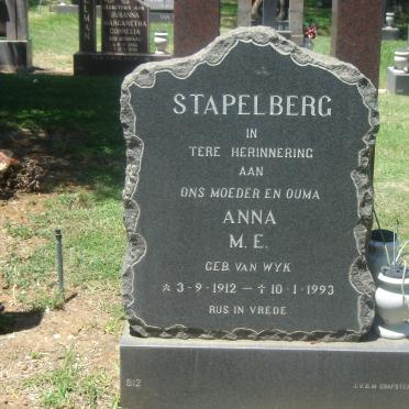STAPELBERG Anna M.E. nee VAN WYK 1912-1993